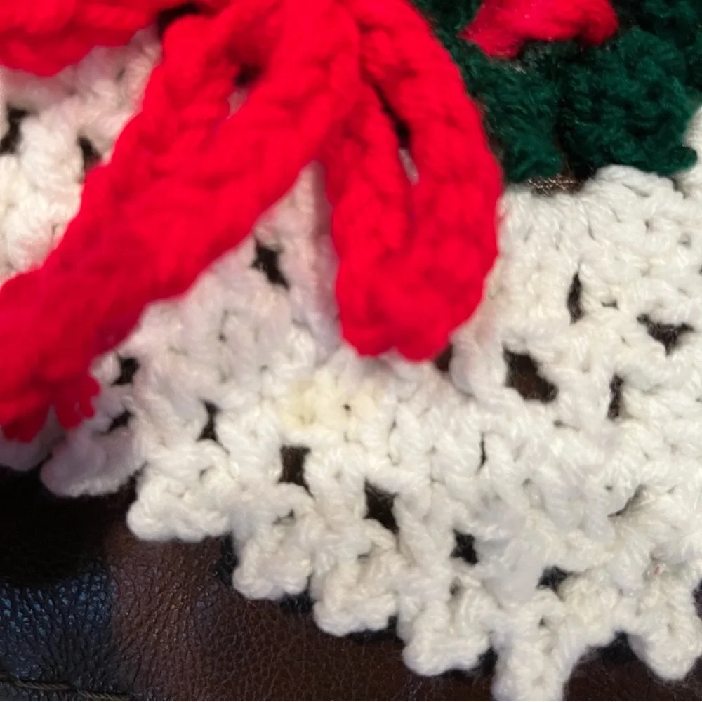 Handmade Festive Christmas Afghan Holiday Wreath Crochet Blanket Red Green White